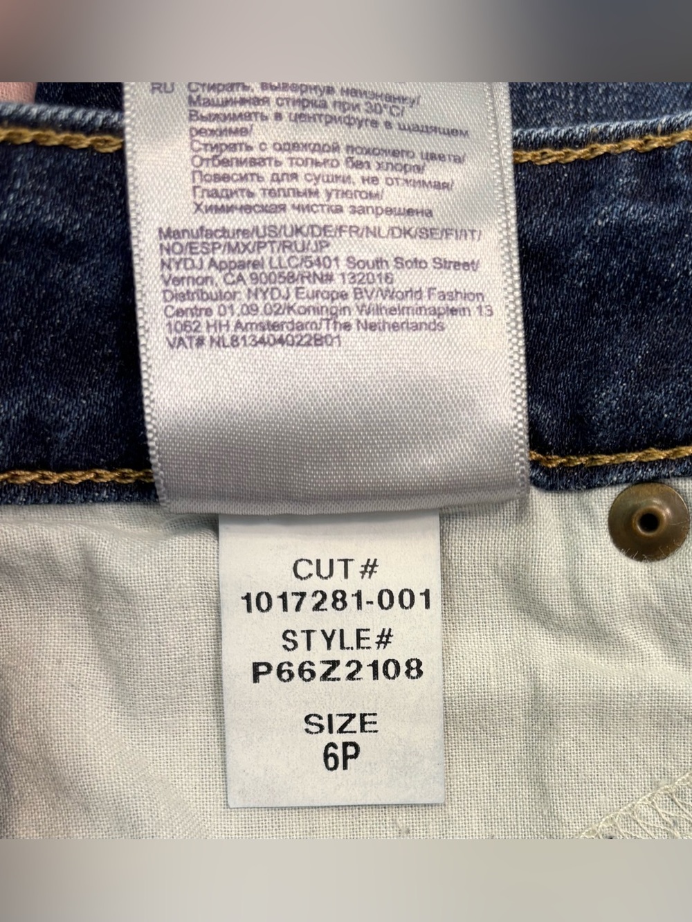Like New NYDJ Marilyn Straight Capris Jeans Petite, Women Sz 6P, Dark Denim Crop - Picture 12 of 14